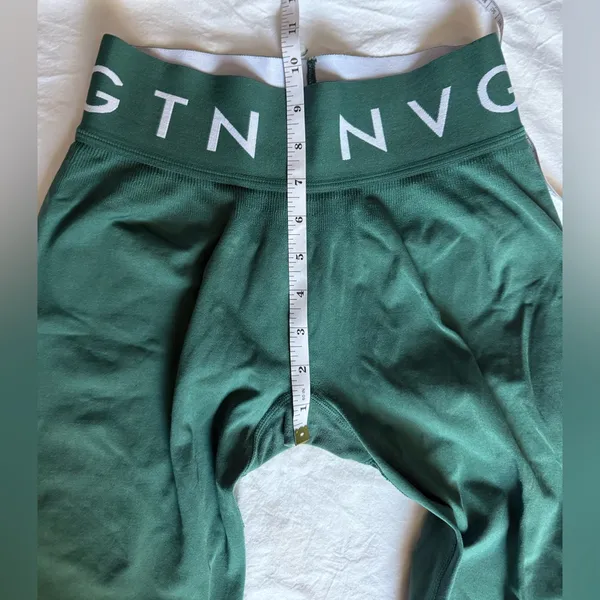 NVGTN Emerald Green Sport Seamless Leggings Size Medium - Image 8