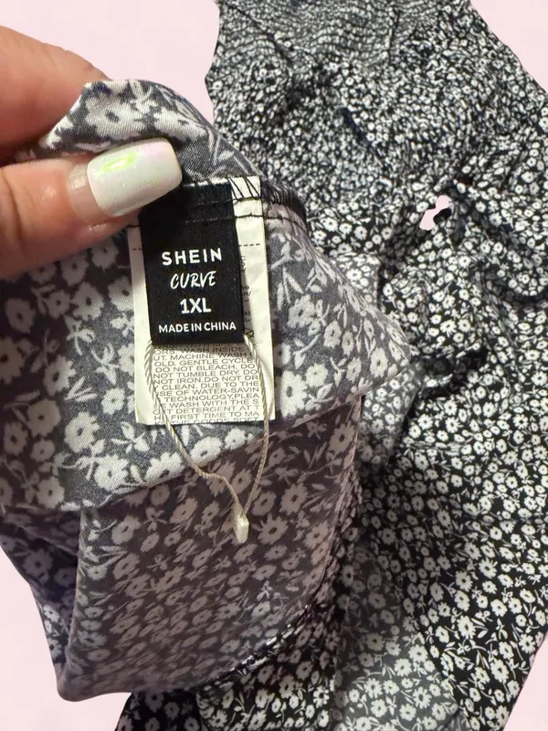 SHEIN Black & White Floral Smocked Midi Dress - Image 3