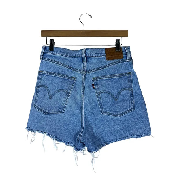 Levi's Ribcage Shorts Distressed Denim Cutoff Light Wash High Rise Size 29 - Image 4