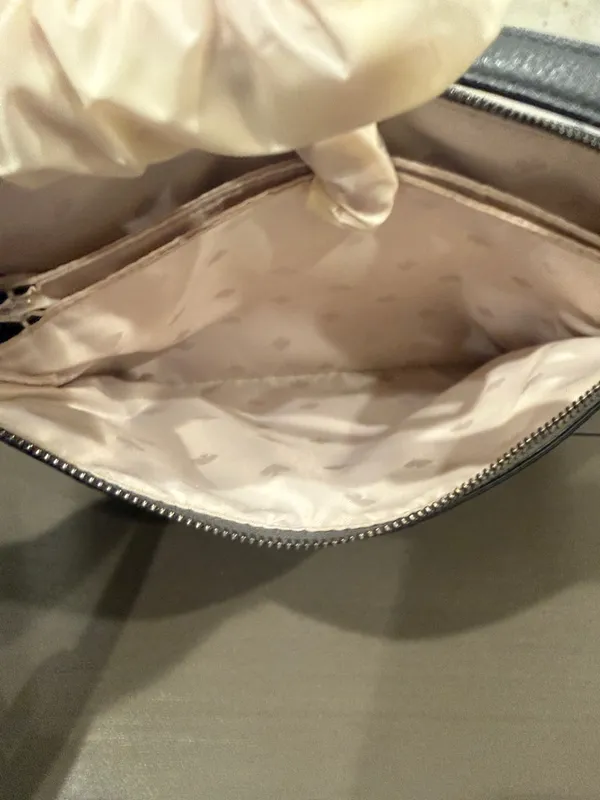 Kate Spade Grey Crossbody Mulberry Street Madelyne Grey Leather Bag EUC - Image 9