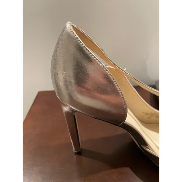 Nine West Heels Champagne Gold Size 8.5 - Image 5