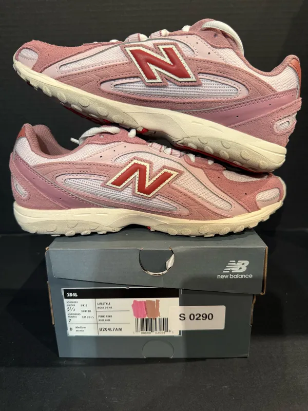 New Balance 204L size 7W - Image 3
