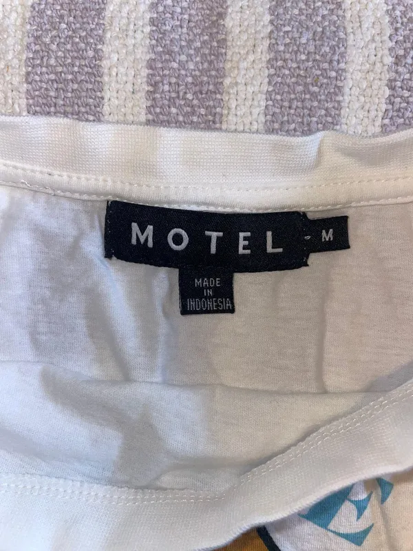 Motel Rocks Crop Top - Image 2