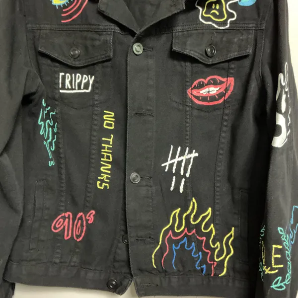 Rue21 Black Graffiti Expand Your Horizons Denim Jacket Medium - Image 3