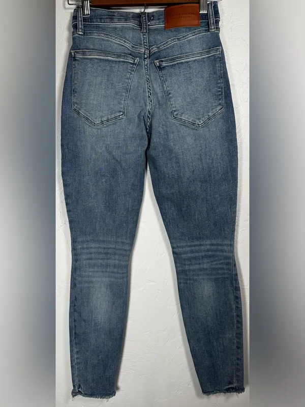 Lucky Brand High-Rise Skinny Bridgette Jeans Size 4/27 - Image 2