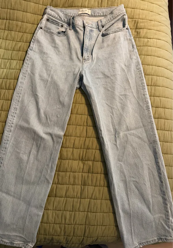 Abercrombie High-Rise Jeans 90s Relaxed - Image 3