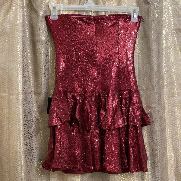 Lulus on the invitation burgundy sequin strapless mini dress, NWT - Image 7