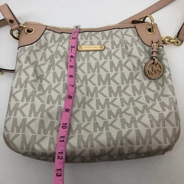 Michael Kors Signature crossbody vanilla purse - Image 6