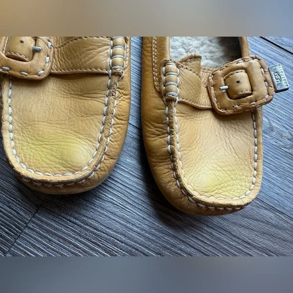 UGG Ansley‎ Mustard Yellow Leather Shearling Loafers Moccasins Size 8 - Image 6