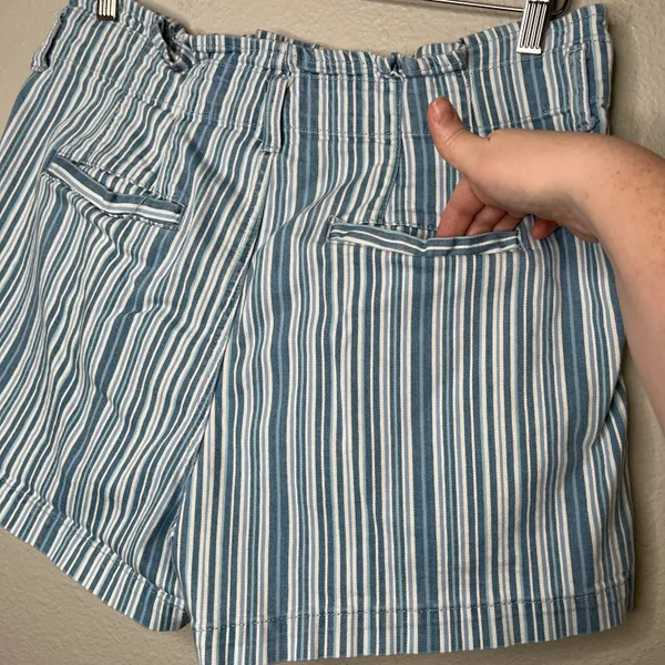 striped paper bag waist mom shorts size 14 - Image 8