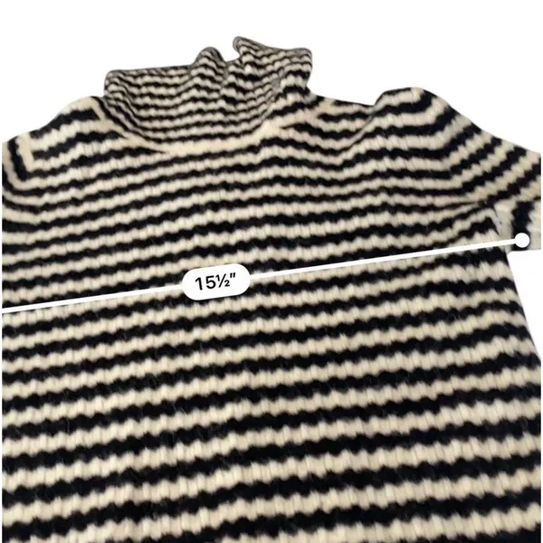 Banana Republic Italian Filpucci Yarn Turtleneck Sweater Small Black Beige⁠ - Image 7