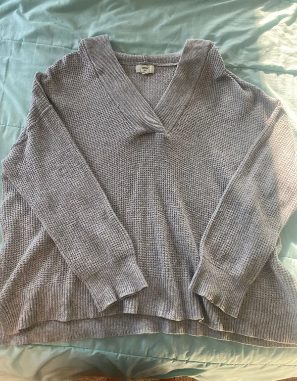 Aerie Grey V-neck Waffle Knit Sweater - Image 2