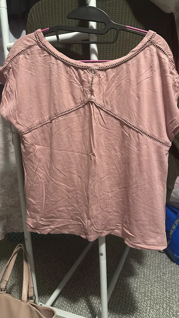 American Eagle Soft Pink V-Neck Women's Top - Casual Short Sleeve - Image 2