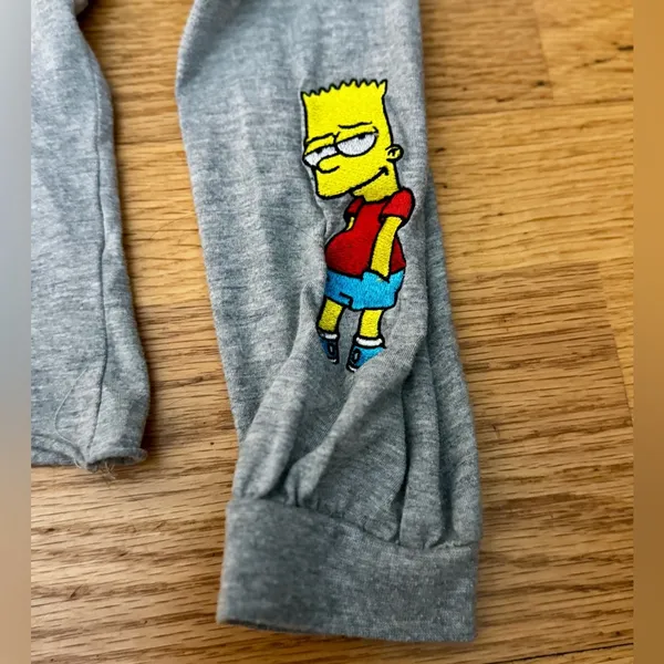 The Simpsons Bart Lisa Grey Crop Top Long Sleeve Embroidered Size M EUC - Image 6