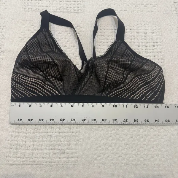 Lululemon 36D Awake to Lace barely beige wireless bra BC 3143 - Image 2