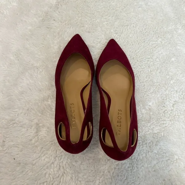 NWOT Talbots Womens Burgundy Suede 2” Classic Heels Pointed Toe 5.5 M - Image 2