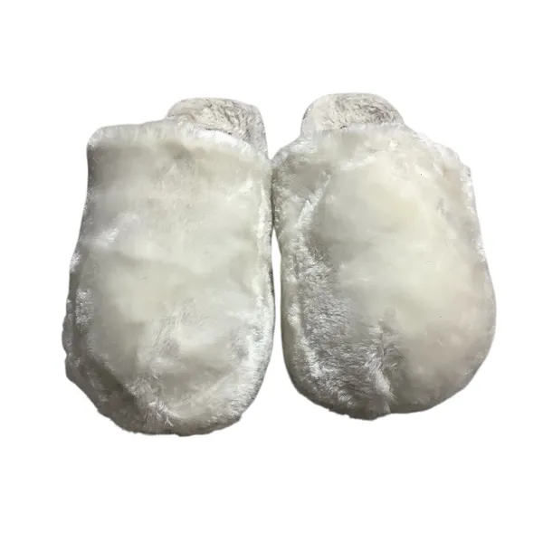 Forever (not forever 21) Cozy Cream colored Furry Amphibious Sole Slippers. - Image 4