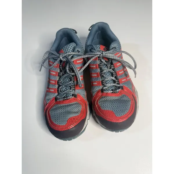 Columbia Women's waterproof hiking and outdoor sneakers Sz 8.5 - Image 4