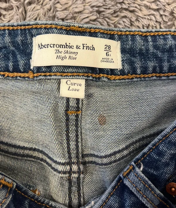 Abercrombie High Rise Skinny Jeans - Image 6