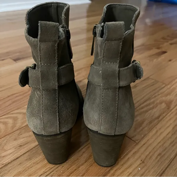 Ivanka Trump Boho Suede Ankle Boots Size 8-1/2 - Image 4