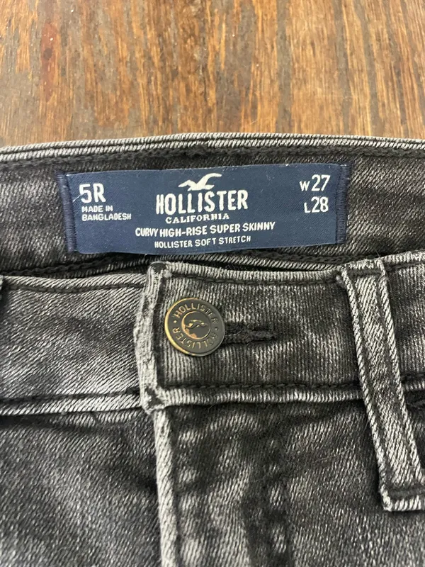 Hollister Black Skinny Jeans - Image 3