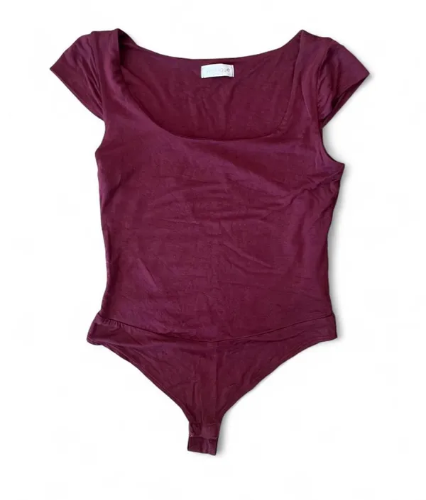 Vestique Burgundy Bodysuit Scoop Neck M - Image 2