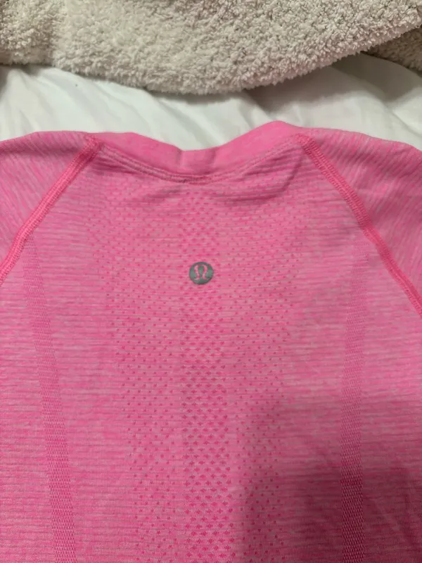 Lululemon Swiftly Tech Short Sleeve - Image 2