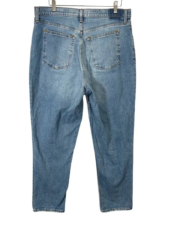 Abercrombie and Fitch The 90s Straight Leg Ultra High Rise Denim Jeans Size 16 - Image 4