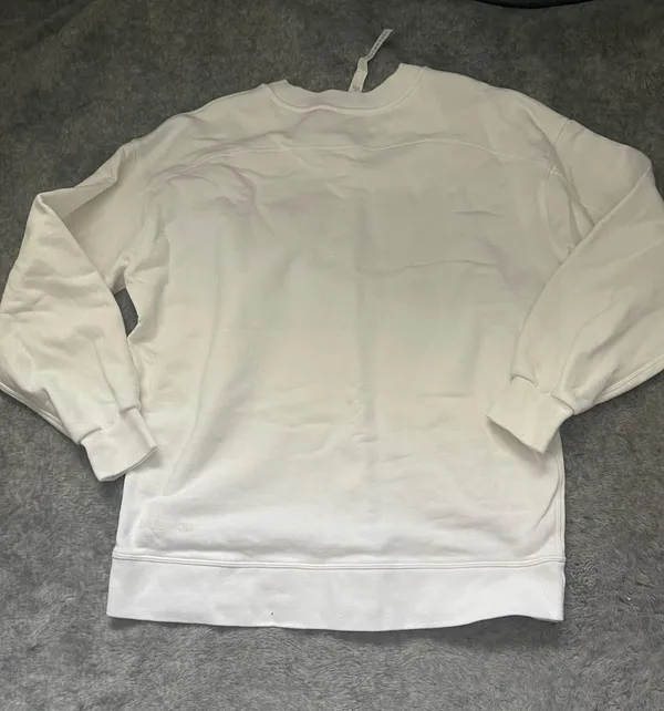 Lululemon Perfectly Oversized Crew - Image 4