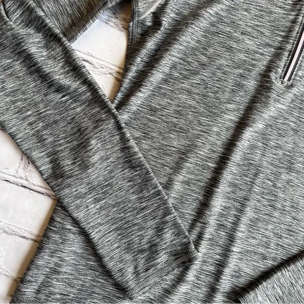 Z By Zella Hoodie Shirt Womens Medium Gray Reflective Running Outdoor 1/4 Zip - Image 14