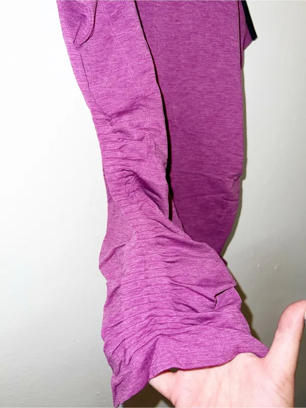 Lululemon Women’s In The Flow Purple Low Open Back Tank Top w/ Black Trim and Ruched Sides - Image 4