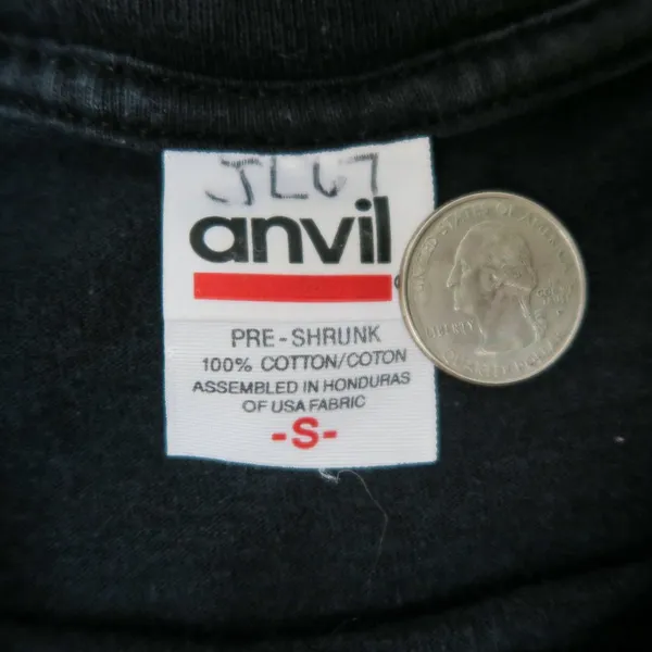 Anvil Vintage 90s Wolf Pack Nature Shirt - Image 12