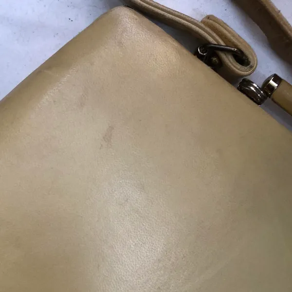 Vintage 70s Designer Yellow Cream shoulder hand bag purse. Measurement in pics - Image 7