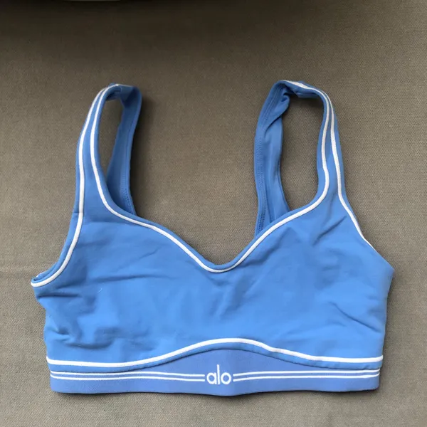 Alo Yoga Airbrush Heart Throb Bra Crystal Clear Blue/White M - Image 8