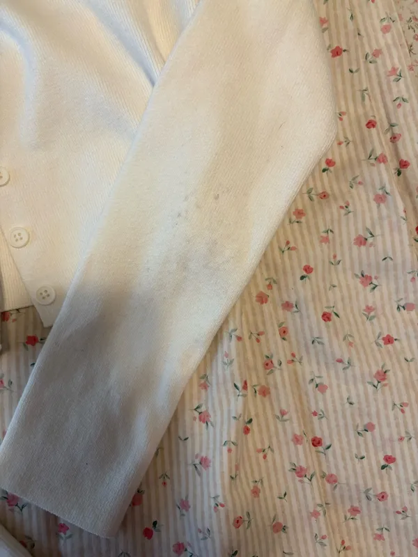 Brandy Melville White Long Sleeve Crop - Image 3