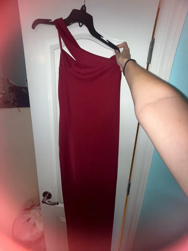 Red formal Dress Size M - Image 2