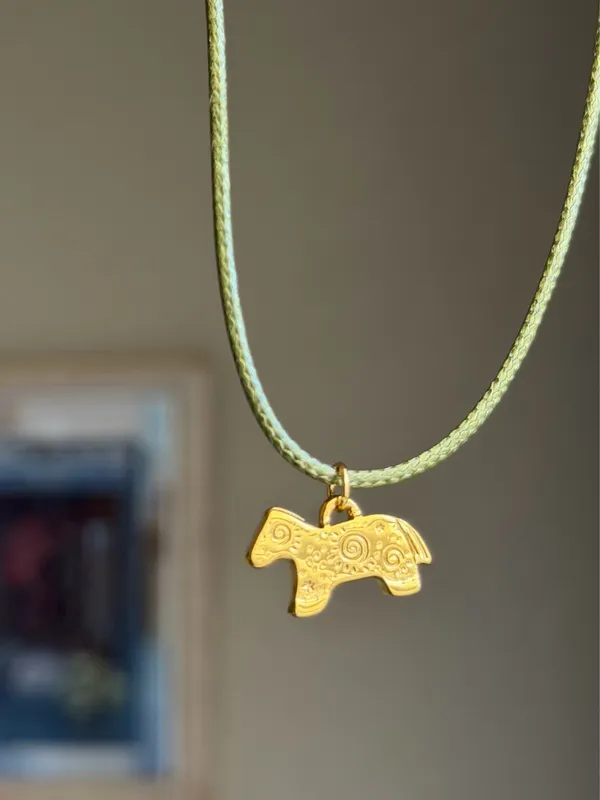 Handmade gold tone stainless steel horse pony necklace💚🎠 - Image 4