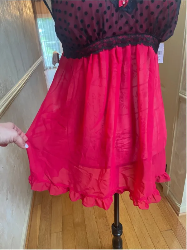 Linea Donatella Red Black Lace Babydoll Chemise Thong Set NWT Size S and M - Image 3