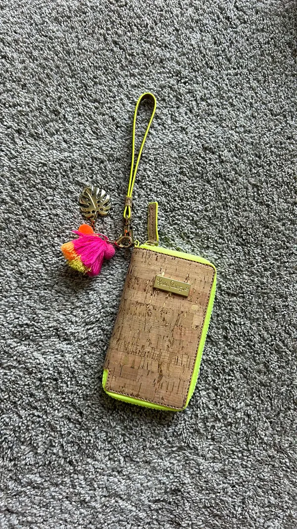 Lilly Pulitzer Wallet Wristlet - Image 2