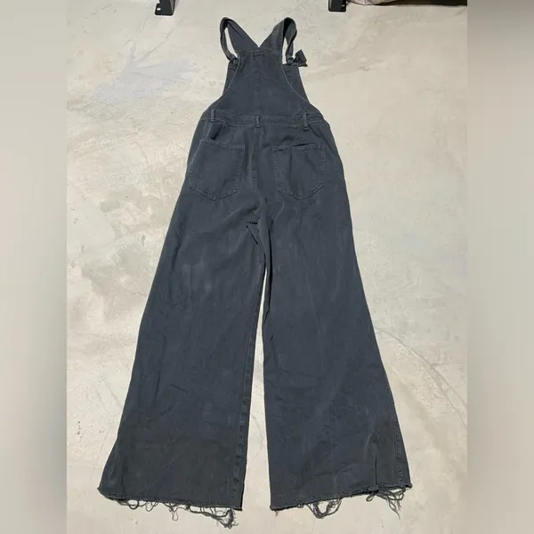 Aerie wide leg cropped charcoal overalls medium - Image 10