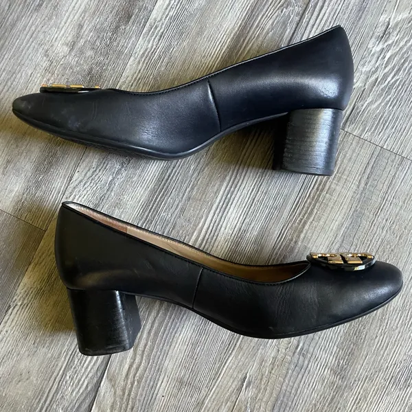 Tory Burch Black Leather Flats with Gold Logo - Image 3