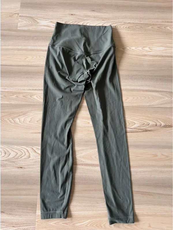 Lululemon Align High-Rise 25" ribbed olive green - Image 6