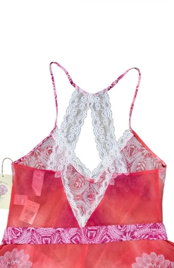 In Bloom by Jonquil Sheer Lace Babydoll Chemise Nightgown Pink Medium Adjustable - Image 5