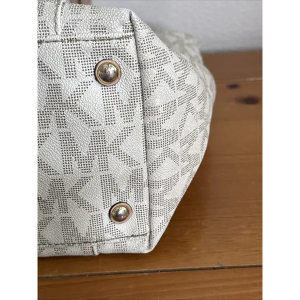 Michael Kors - Jet Set Signature - Vanilla Tote Bag - Image 11
