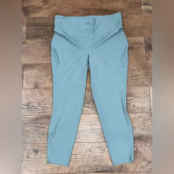 Lululemon Base Pace High-Rise Tight 25” in Misty Glade - Image 4