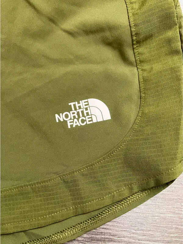 North face shorts - Image 4