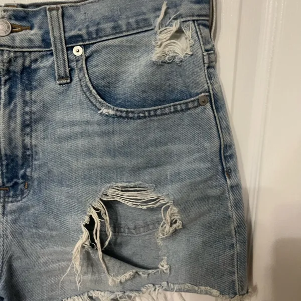 MADEWELL the perfect Jean short‎ distressed size 28 - Image 3