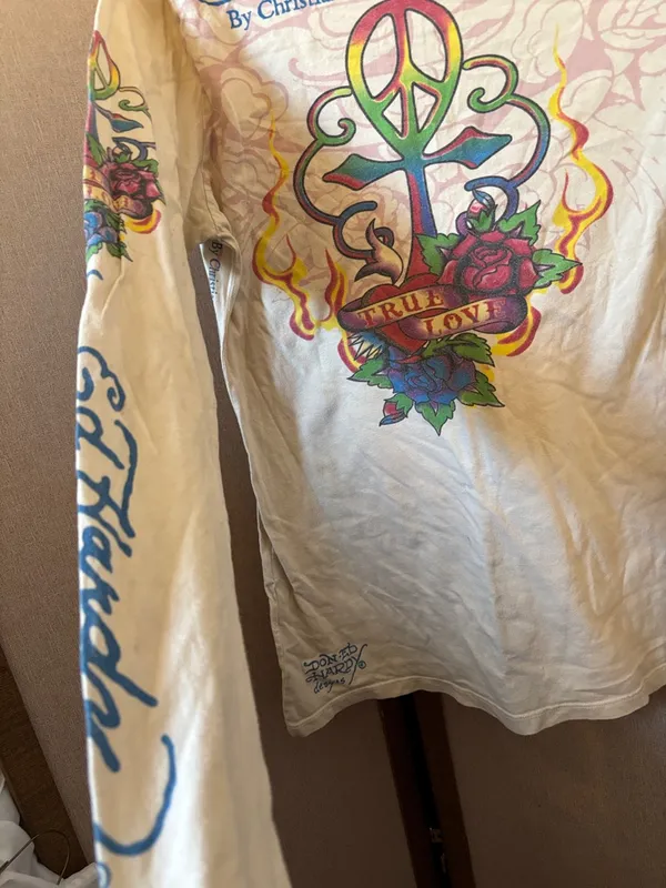 Christian Audigier Cream Long-Sleeve 'True Love' Graphic Tee Large - Image 5