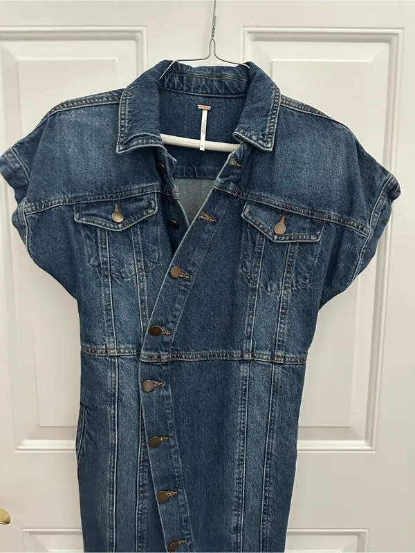 Free People Denim Button-Front Shift Dress in Blue - Image 5