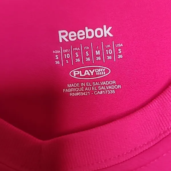 Reebok pink vneck workout pull over shirt sz Small - Image 3